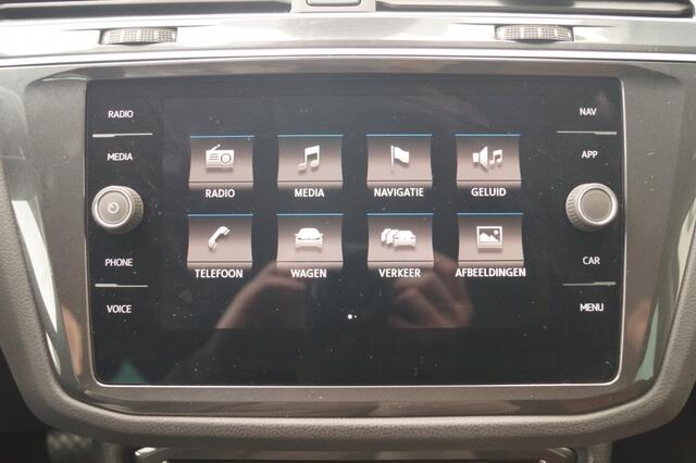 Volkswagen TIGUAN 1.5 TSI 150pk DSG Comfortline Business -LEER-LED-ECC-