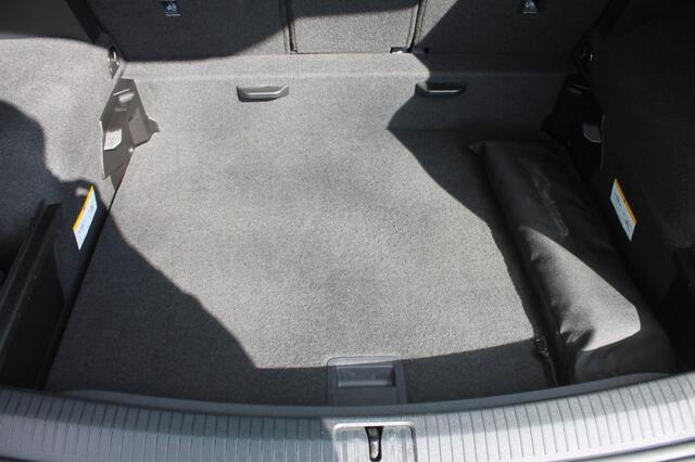 Volkswagen TIGUAN 1.5 TSI Join NHIGHL. BUS R-line Panorama dak / wegklapbare trekhaak