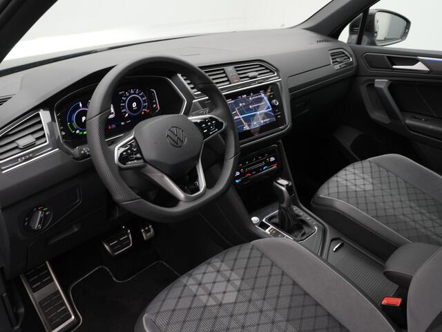 Volkswagen TIGUAN 1.4 TSI eHybrid 245 pk DSG R-Line Business | Panoramadak | Standkachel | LED koplampen | Achteruitrij camera | Adaptive Cruise