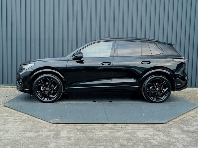 Volkswagen TIGUAN 1.5 eTSI R-Line Edition | Panodak | Head Up | Trekhaak wegkl. | 360 Camera | Harman/Kardon | Prijs Rijklaar!!