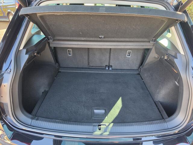 Volkswagen TIGUAN 1.5 TSI Comfortline Business