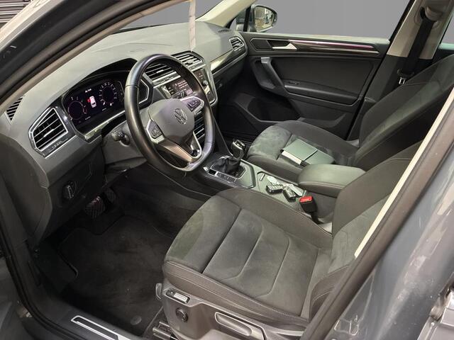 Volkswagen TIGUAN 1.4 TSI eHybrid 245pk PHEV Elegance / Trekhaak / Camera / Massage / Wordt Verwacht