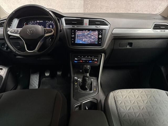 Volkswagen TIGUAN 1.5 TSI Life Sport (VIRTUAL COCKPIT, APPLE CARPLAY, GROOT NAVI, KEYLESS, CAMERA, SPORTSTOELEN, GETINT GLAS, CRUISE, NIEUWSTAAT)