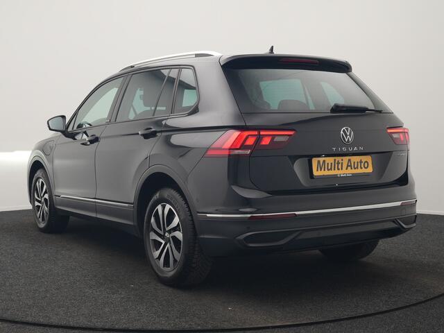 Volkswagen TIGUAN 1.4 TSI eHybrid Active PHEV 245pk Dealer O.H. | Trekhaak Af Fabriek | Adaptive Cruise | 360 Camera | Sportstoelen & Stuur Verwarmd | IQ Light | Keyless | Sfeerverlichting | Apple Carplay | Blis | Navigatie | DAB | Plug In Hybrid |