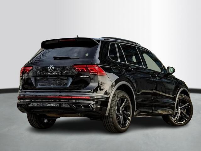 Volkswagen TIGUAN 1.4 TSI eHybrid 245pk PHEV R-Line Black Style / Trekhaak / Travel Assist / iQ Light / Wordt Verwacht