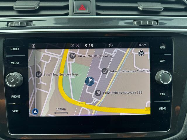 Volkswagen TIGUAN 1.5 TSI R-Line Business+ Panoramadak, IQ Light, Stuur/Stoelverwarming, Facelift, Elek Trekhaak