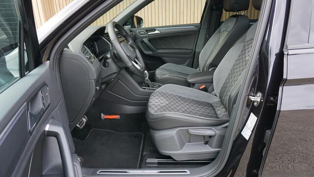 Volkswagen TIGUAN 1.5 TSI 150pk DSG 3X R-Line *Black Style* Pano.Dak H&K 20inch Suzuka IQ Light Virtual Cockpit 101719km!