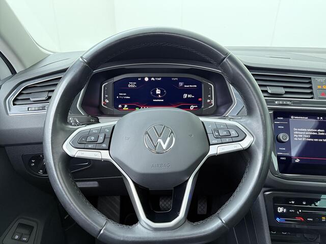 Volkswagen TIGUAN 1.4 TSI eHybrid Elegance | 245 PK | SoH 89% | Panoramadak | Matrix LED koplampen | Achteruitrijcamera | Apple Carplay/Android Auto |