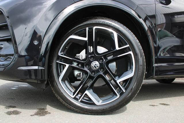 Volkswagen TIGUAN 1.5 eTSI 150PK DSG R-Line |PANO-DAK|BLACK-STYLE|TREKHAAK|IQ.DRIVE|CAMERA|