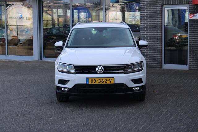 Volkswagen TIGUAN 1.5 TSI Comfortline Business Clima/Camera/Adaptive/NL Auto!!