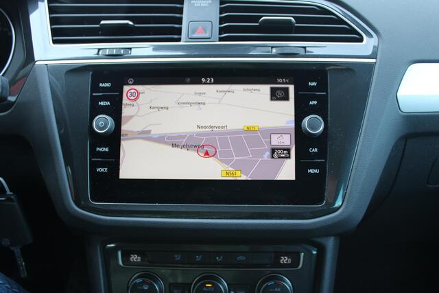 Volkswagen TIGUAN 1.5 TSI Comfortline Business Clima/Camera/Adaptive/NL Auto!!