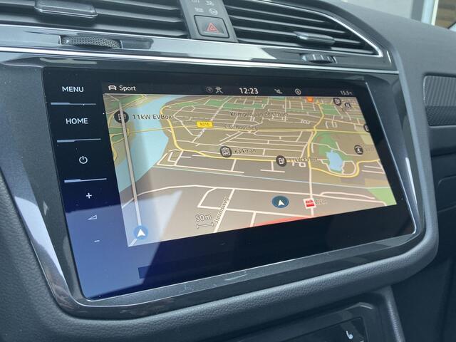 Volkswagen TIGUAN 1.4TSIeHybrid 180kW/245PK R-Line BLack Style DSG · Panoramadak · Trekhaak · Leder · 360°Camera