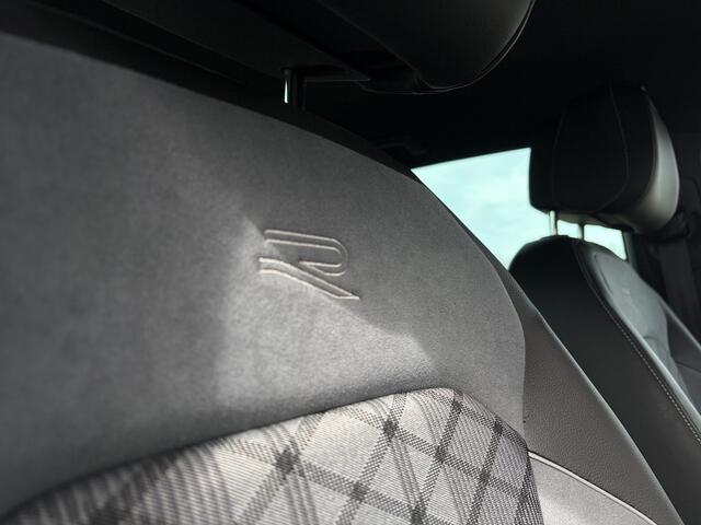 Volkswagen TIGUAN 1.5 TSI R-Line Business+ Virtual, IQ light, Carplay, Rijklaar met beurt & garantie!