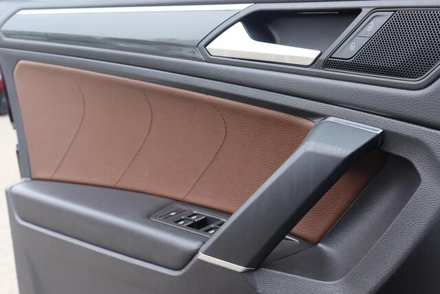 Volkswagen TIGUAN Allspace 1.5 TSI Highline Business R 7p. | NL Auto | Panoramadak | Led | Camera | Leder