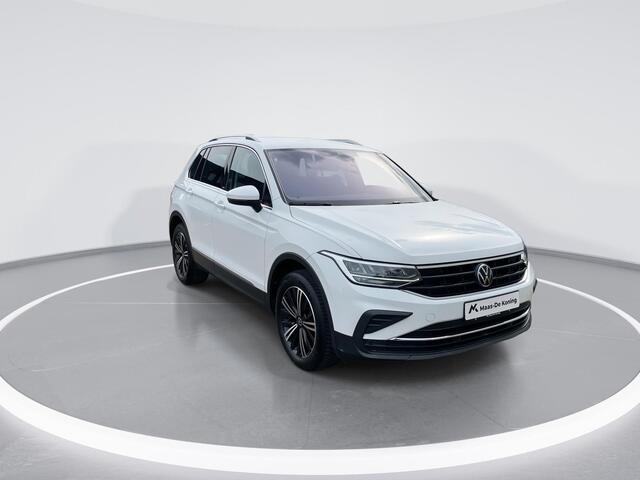 Volkswagen TIGUAN 1.5TSI/150PK Life Business DSG · Navigatie · Apple/Android Car Play · Trekhaak · Camera + Parkeersensoren · Stoelverwarming · 18'' velgen ·