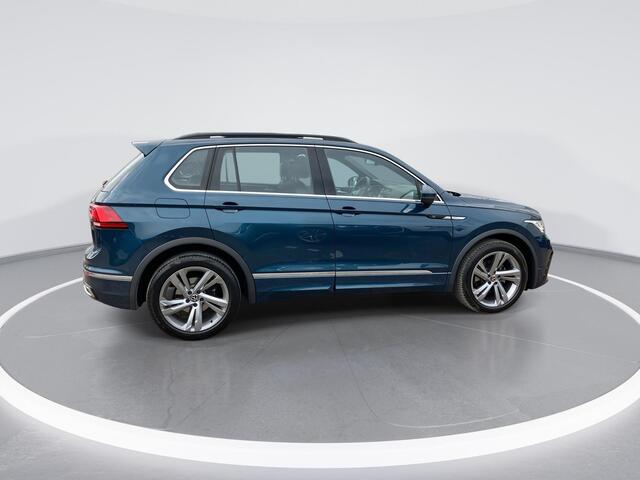 Volkswagen TIGUAN 1.5TSI/150PK R-Line DSG · Panoramadak · Harman Kardon sound · Apple/Android Car Play · Camera + Parkeersensoren · Stoelverwarming ·