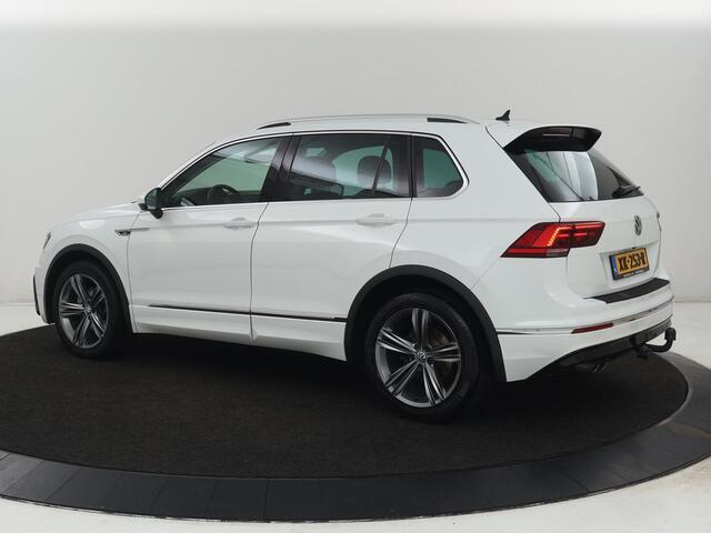 Volkswagen TIGUAN 1.4 TSI R Line | Trekhaak | Stoelverwarming | Camera | Carplay | Adaptive cruise | LED Plus | Virtual Cockpit | Navigatie | Climate control | 19'' | Bluetooth