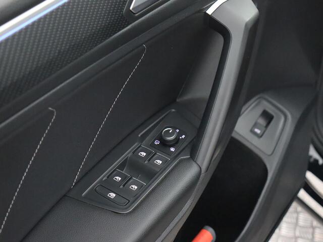 Volkswagen TIGUAN Allspace 1.5 TSI R-Line Business+ (NL-Auto / Elek. Trekhaak / Matrix / Camera / ACC)