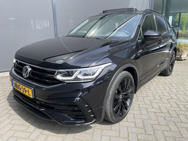 Volkswagen TIGUAN 1.5 TSI 2x R-line Achteruitrijcamera - Virtual dashboard - Apple carplay - Navigatie - Parkeersensoren - Licht metalen velgen 20 inch - Mistlampen - Dakrails - IQ light - Hill hold functie - Radio - Extra getint glas - Lederen bekleding - Stuur multifunct