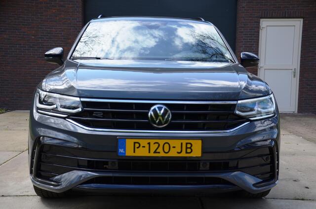 Volkswagen TIGUAN 1.4 TSI eHybrid R-Line Business+ Automaat/Navi/Pdc/Ecc/Achteruitrijcamera/Panoramadak/Stoelverwarming/Virtueel dashboard/Privacy-Glass/Cr-Controle/19-Inc Lmv/Cruise control adaptief met Stop&Go/Koplampverlichting LED Matrix