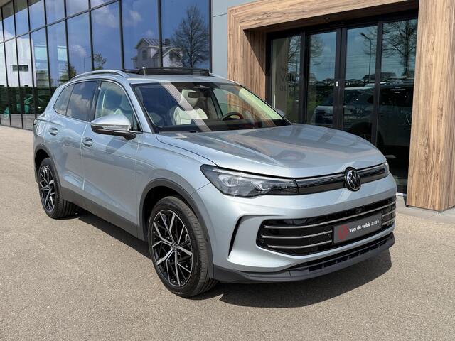 Volkswagen TIGUAN 1.5 eHybrid Elegance 204pk | Panoramadak | Trekhaak | 20" Velgen | 360 Camera | Dode hoek | Elek. klep | incl. verlengde garantie