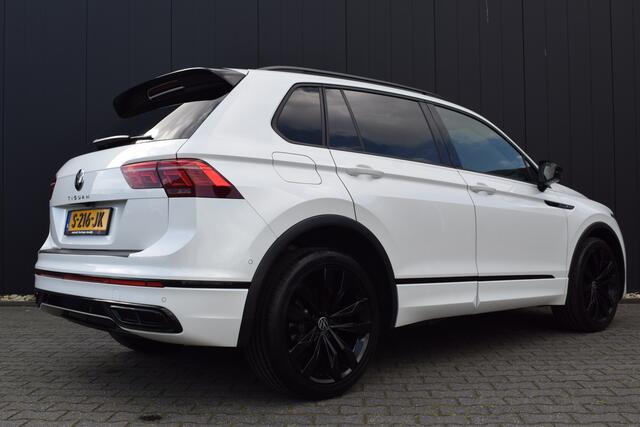 Volkswagen TIGUAN 1.5 TSi Automaat R-Line Business+ LED IQ Light | Zwart Leder | Panoramadak | Virtual | Carplay | Keyless | Trekhaak