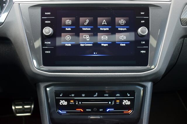 Volkswagen TIGUAN 1.5 TSi Automaat R-Line Business+ LED IQ Light | Zwart Leder | Panoramadak | Virtual | Carplay | Keyless | Trekhaak