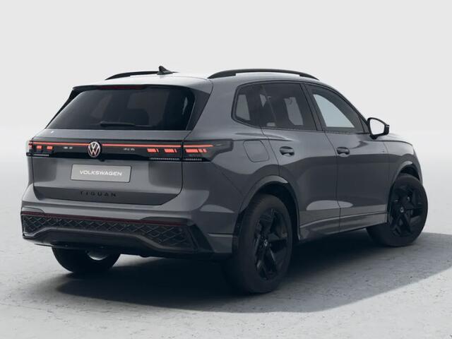 Volkswagen TIGUAN R-Line 1.5 eHybrid 204 PK 6 versn. DSG · Voorstoelen verwarmbaar · Sfeerverlichting · Trekhaak inklapbaar, met elektrische ontgrendeling, incl. aanhangermanoeuvreerhulp Trailer Assist ·