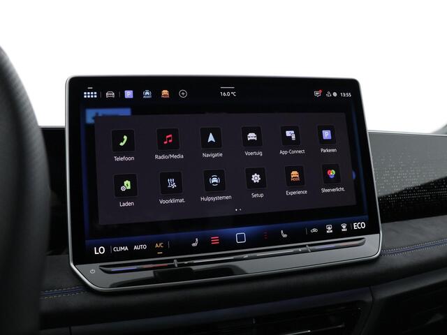 Volkswagen TIGUAN R-Line Edition 1.5 eHybrid 204 PK 6 versn. DSG · Achteruitrijcamera · Rondomzichtcamera · Draadloze telefoonlader · Black Style Pakket · Trekhaak inklapbaar, met elektrische ontgrendeling, incl. aanhangermanoeuvreerhulp Trailer Assist · Voorraad OUTLET ·