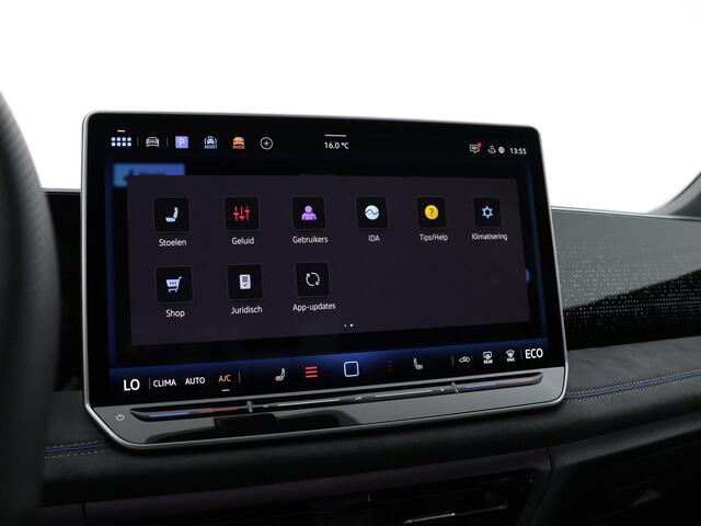 Volkswagen TIGUAN R-Line Edition 1.5 eHybrid 204 PK 6 versn. DSG · Achteruitrijcamera · Rondomzichtcamera · Draadloze telefoonlader · Black Style Pakket · Trekhaak inklapbaar, met elektrische ontgrendeling, incl. aanhangermanoeuvreerhulp Trailer Assist · Voorraad OUTLET ·