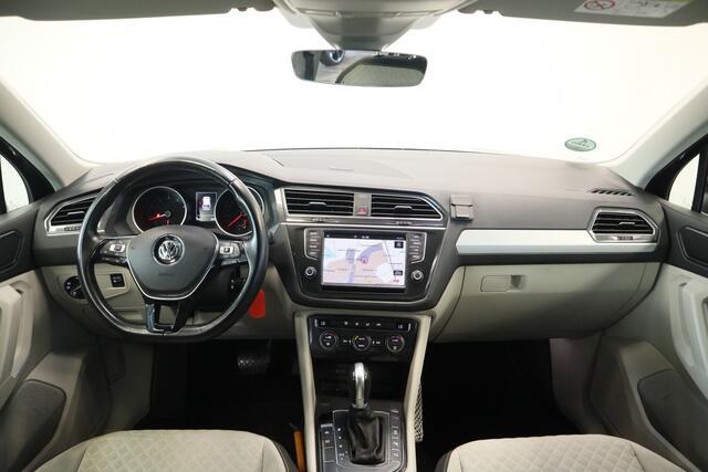 Volkswagen TIGUAN 1.4 TSI ACT Comfortline Achteruitrij camera Klaptafels Parkeersensoren