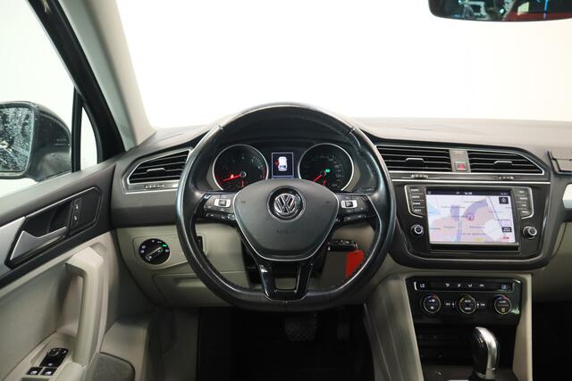 Volkswagen TIGUAN 1.4 TSI ACT Comfortline Achteruitrij camera Klaptafels Parkeersensoren