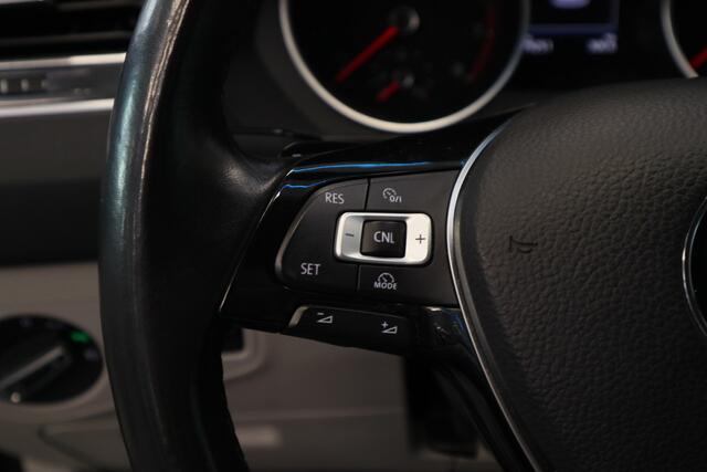 Volkswagen TIGUAN 1.4 TSI ACT Comfortline Achteruitrij camera Klaptafels Parkeersensoren