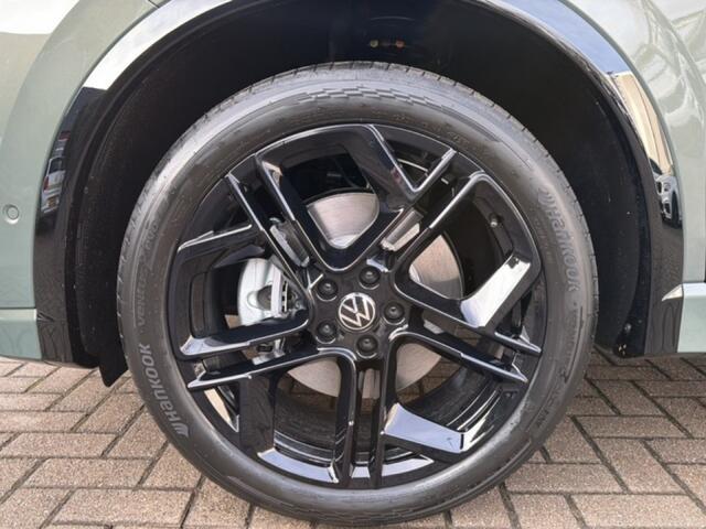 Volkswagen TIGUAN 1.5 TSI e-HYBRID R-LINE HenK/PANO-DAK/TREKHAAK/CAMERA/LEDER/MEMORY/HUD