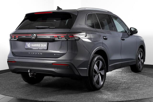 Volkswagen TIGUAN 1.5 eHybrid 204 PK Life | Elek. Trekhaak | Dig. Cockpit | Adapt. Cruise | Stoel-+stuurverw. | PDC | Camera | App. Connect | ECC | LM 18" | 8311