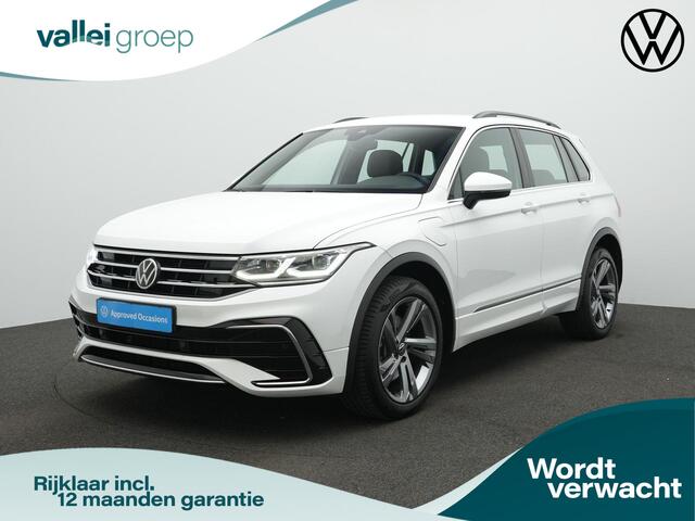 Volkswagen TIGUAN 1.4 TSI eHybrid 245 pk R-Line | Trekhaak | IQ Light | Stuur-/stoelverwarming | Navigatie | Adaptive Cruise