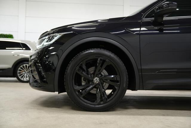 Volkswagen TIGUAN 1.5 TSI R-Line * Trekhaak - Virtual - Camera - Black Style - IQ Light - ACC - Sfeer - 1e Eig *