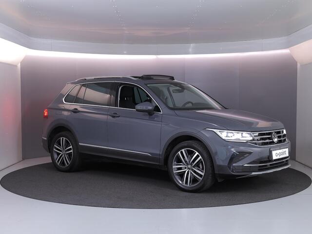 Volkswagen TIGUAN 1.4 TSI eHybrid Elegance 245 PK DSG PHEV | Panorama dak | Trekhaak inklapbaar | 36+0 graden camera | Stoelverwarming | Head up display