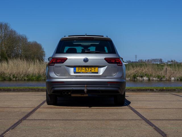 Volkswagen TIGUAN 2.0 TDI Comfortline Business Lane assist LED Pano