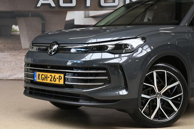 Volkswagen TIGUAN 1.5 eHybrid 204pk Elegance | ergoActive | Pano | IQ. Light | Trekhaak | 100% (Dealer) onderhouden label