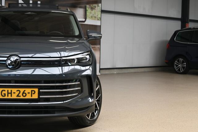 Volkswagen TIGUAN 1.5 eHybrid 204pk Elegance | ergoActive | Pano | IQ. Light | Trekhaak | 100% (Dealer) onderhouden label
