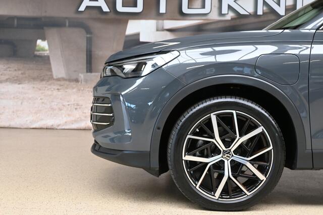 Volkswagen TIGUAN 1.5 eHybrid 204pk Elegance | ergoActive | Pano | IQ. Light | Trekhaak | 100% (Dealer) onderhouden label
