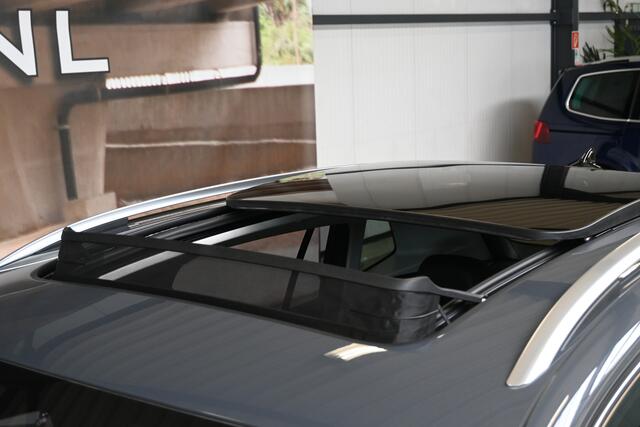 Volkswagen TIGUAN 1.5 eHybrid 204pk Elegance | ergoActive | Pano | IQ. Light | Trekhaak | 100% (Dealer) onderhouden label