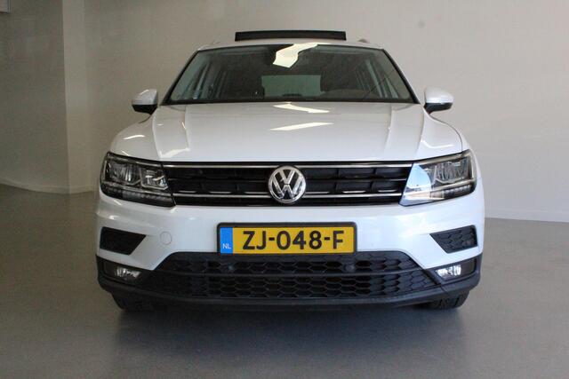 Volkswagen TIGUAN 1.5 TSI Comfortline Business | PANO-DAK | ACC | AFN-TRHAAK | CARPLAY | STOEL-VERW | DAB | 17'LMV | PDC |