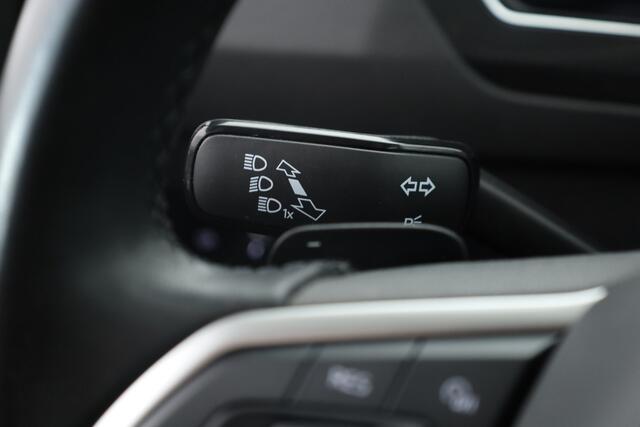 Volkswagen TIGUAN 1.5 TSI Urban Sport DSG | Elek. Trekhaak | Digi. Cockpit | Adapt. Cruise | Stoel- Stuurverw. | Camera