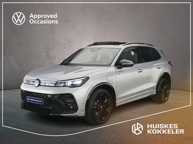 Volkswagen TIGUAN R-Line Edition 1.5 TSI eHybrid 204pk DSG Automaat Trekhaak, Navigatie, Panoramadak, Adaptive cruise control, Elektrische achterklep, Black style