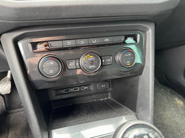 Volkswagen TIGUAN 1.5 TSI ACT R-Line 131PK Navi, Climatcntrl, Cruisecntrl, PDC, Trekhk, TOPSTAAT