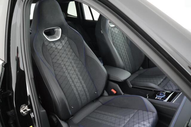 Volkswagen TIGUAN 1.5 272pk eHybrid R-Line Business Trekhaak Camera Stoelverwarming Massage Keyless Virtual Cockpit Navigatie Panoramadak