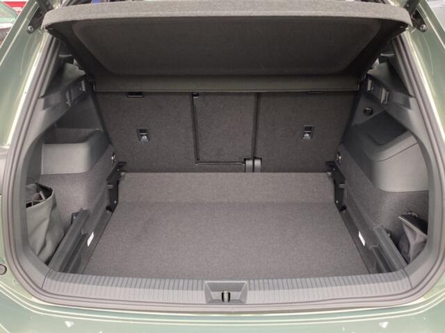 Volkswagen TIGUAN 1.5 eTSI R-LINE TREKHAAK/LEDER/PANO-DAK/CAMERA/ELEK-KLEP/ACC/HUD/MEM/STOELVERW