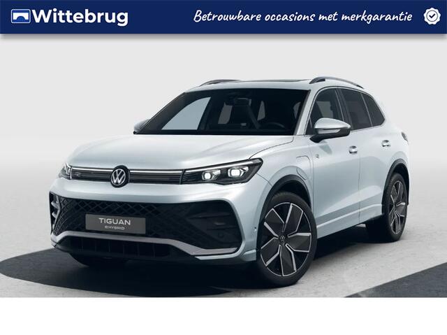 Volkswagen TIGUAN 1.5 eHybrid 204PK DSG R-Line Edition / Fabrieksgarantie tot / Trekhaak / Panoramadak / 20'' LMV / VW